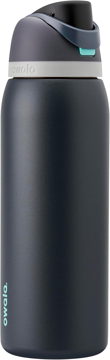Owala FreeSip Insulated Stainless Steel Water Bottle with Straw, BPA-Free Sports Water Bottle, Great for Travel, 24 Oz, Denim
